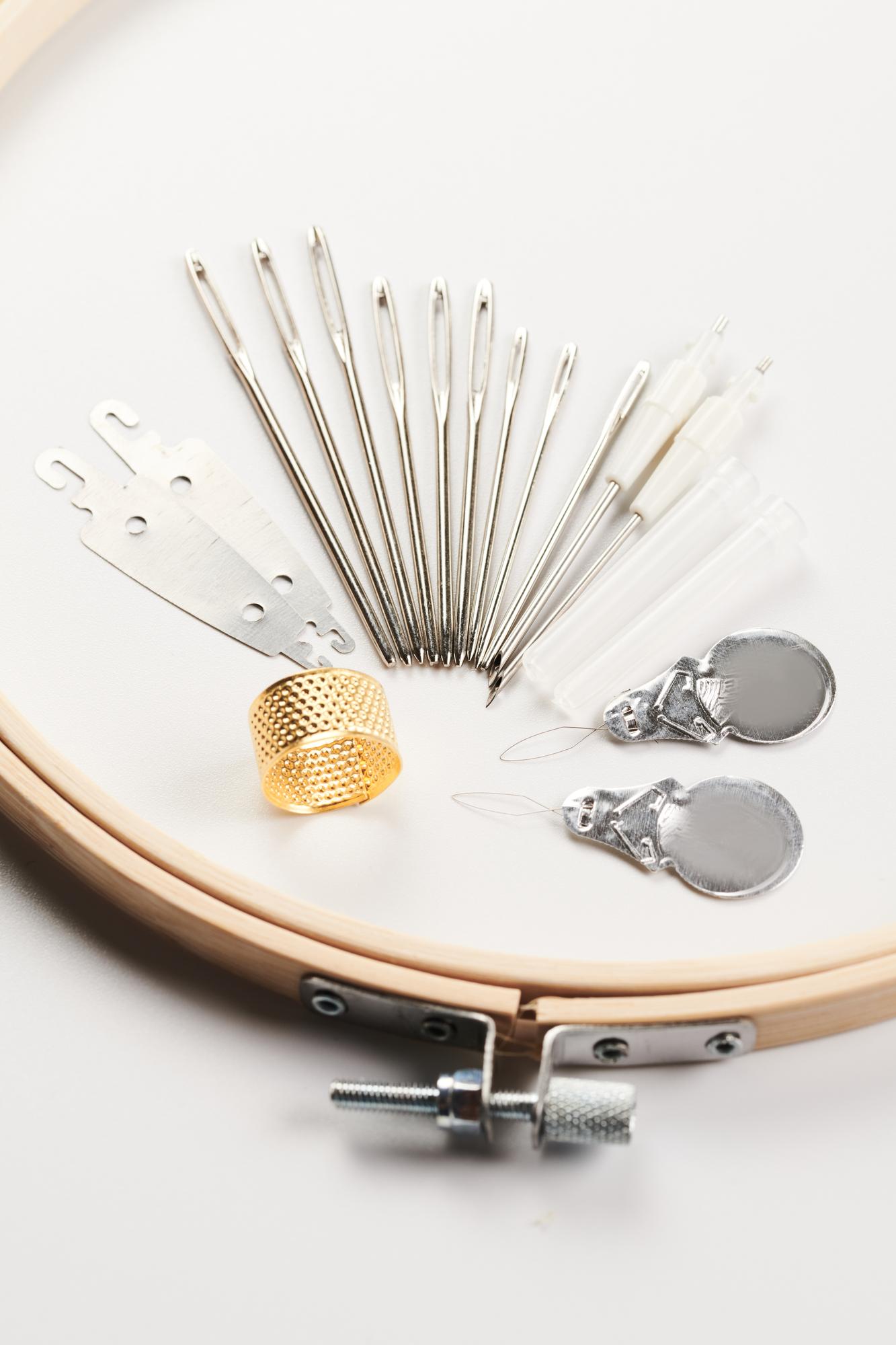 Set di strumenti professionali per il ricamo